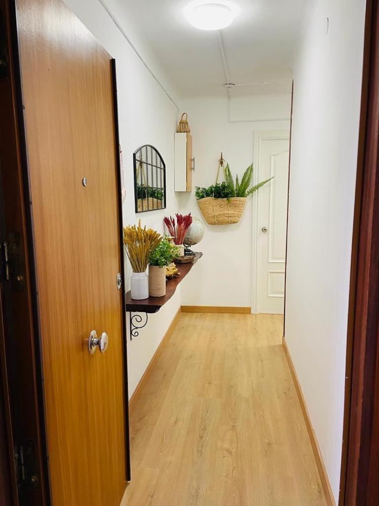 Alojamiento Calma L’Hospitalet de Llobregat Zewnętrze zdjęcie